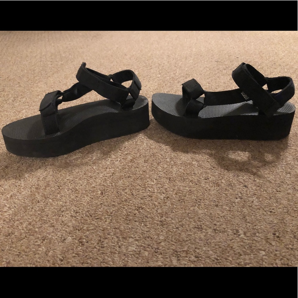 Teva Flatforms